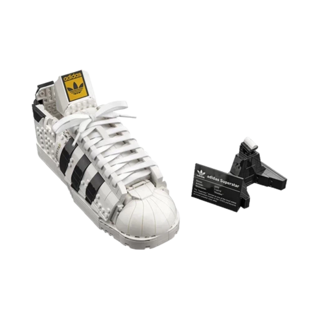 Конструктор LEGO Creator Кроссовки adidas Originals Superstar