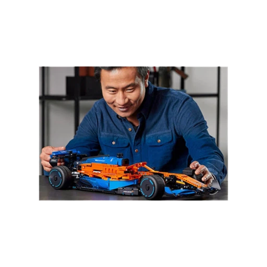 Конструктор LEGO Technic 42141 Гоночный автомобиль McLaren Formula 1